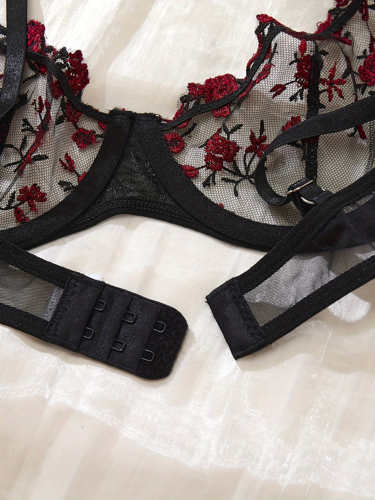 Pack of 6 Women’s Lace Lingerie Set