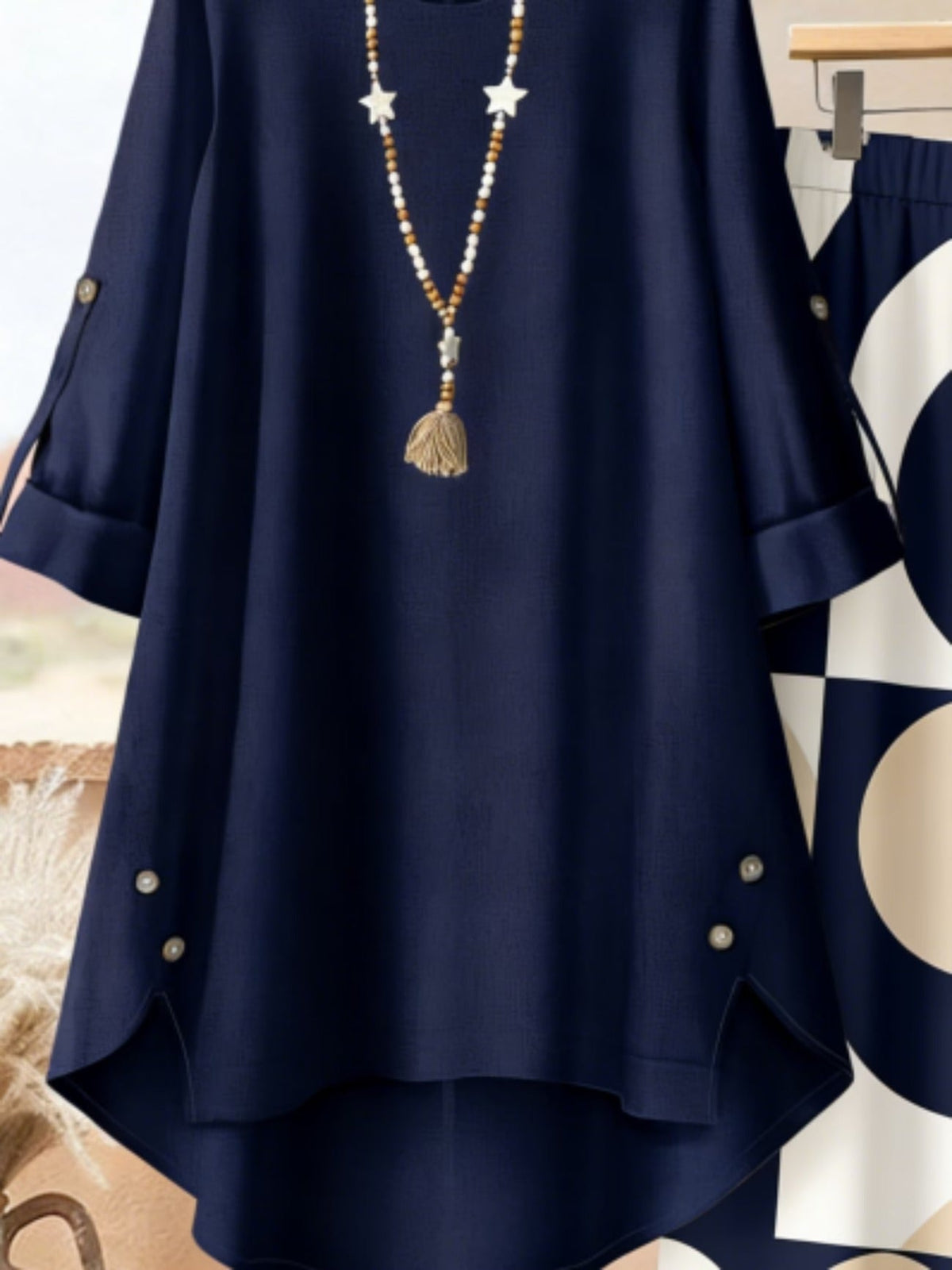Featuring Persian Floral Print Design, Crew Neck, Dipped Hem, Suitable for Everyday Casual Wear, Comfortable and Stylish