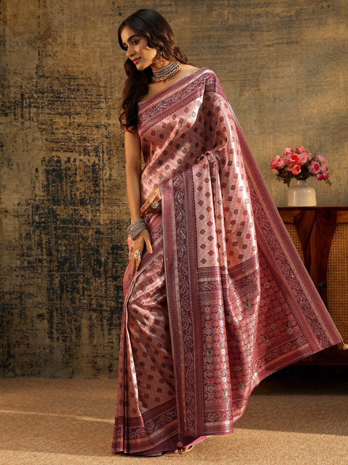 Anouk Lilac Woven Silk Blend Saree with Paisley Embellished Border