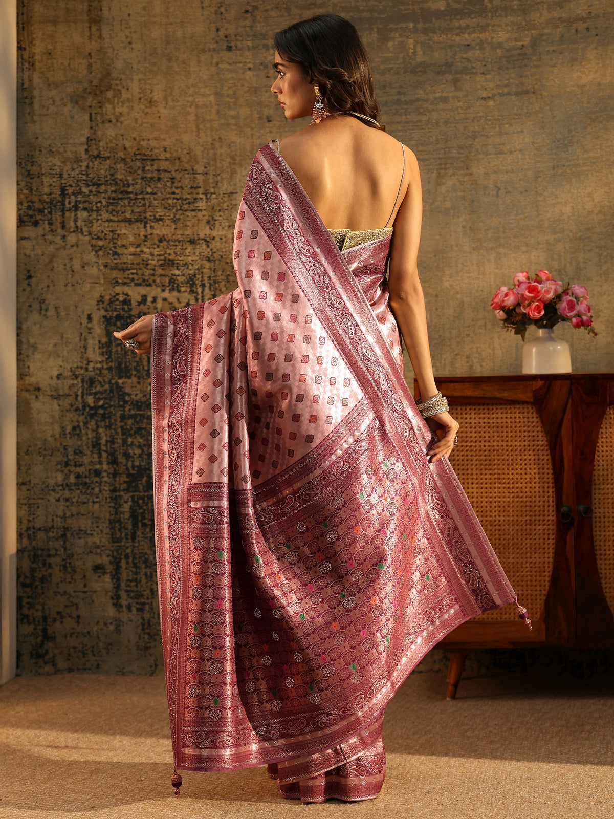 Anouk Lilac Woven Silk Blend Saree with Paisley Embellished Border