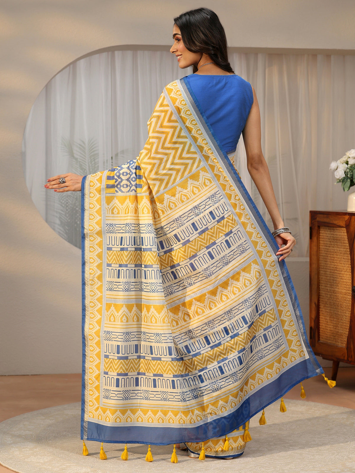 Anouk Multi Colour Chevron Printed Cotton Blend Saree