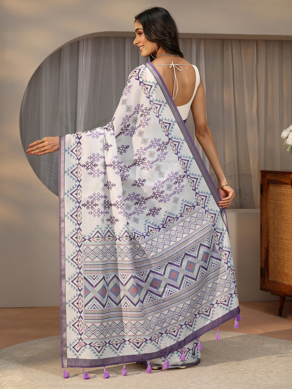 Anouk White Geometric Block Print Cotton Blend Saree