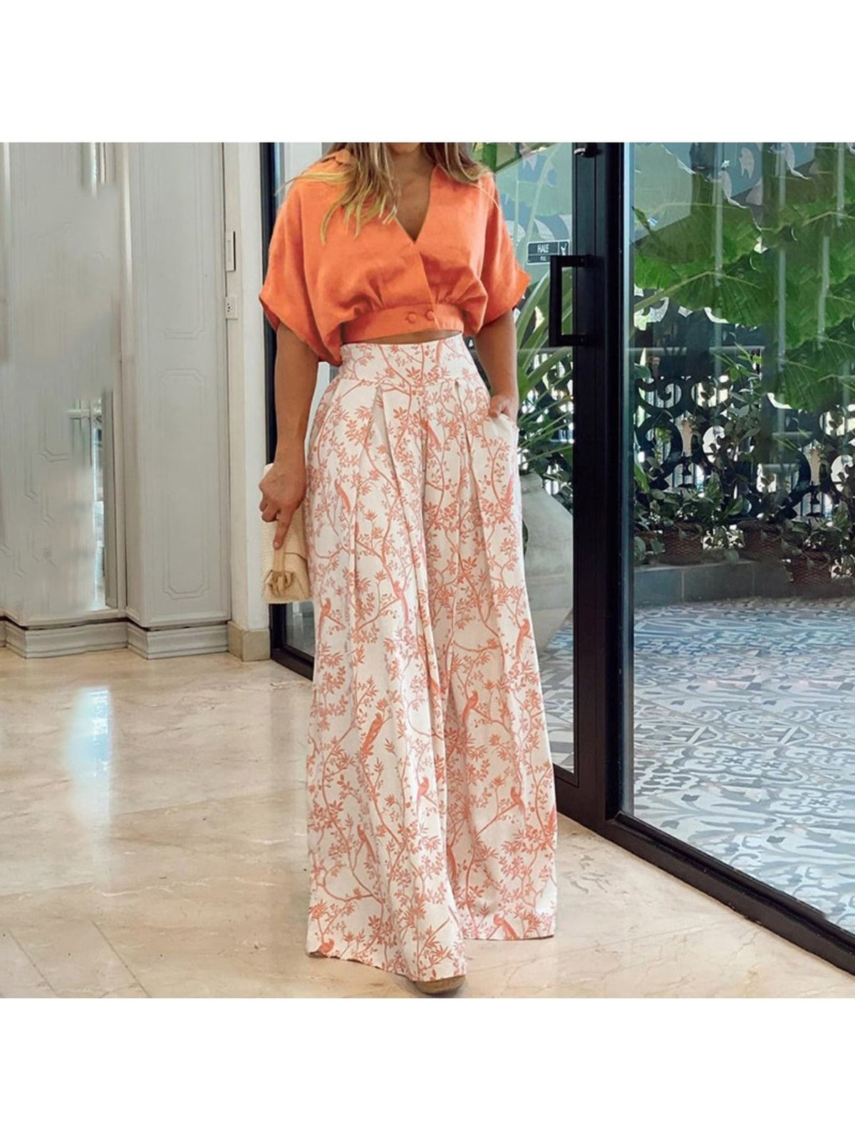 Elegant Printed Wide-Leg Pants Set – V-Neck Shirt Top Stylish Women’s Spring Casual Outfit