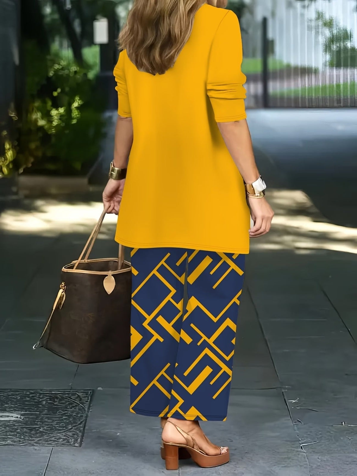 Lightweight Jacket, Vest Top & Elegant Casual Trousers | Spring Summer Fashion