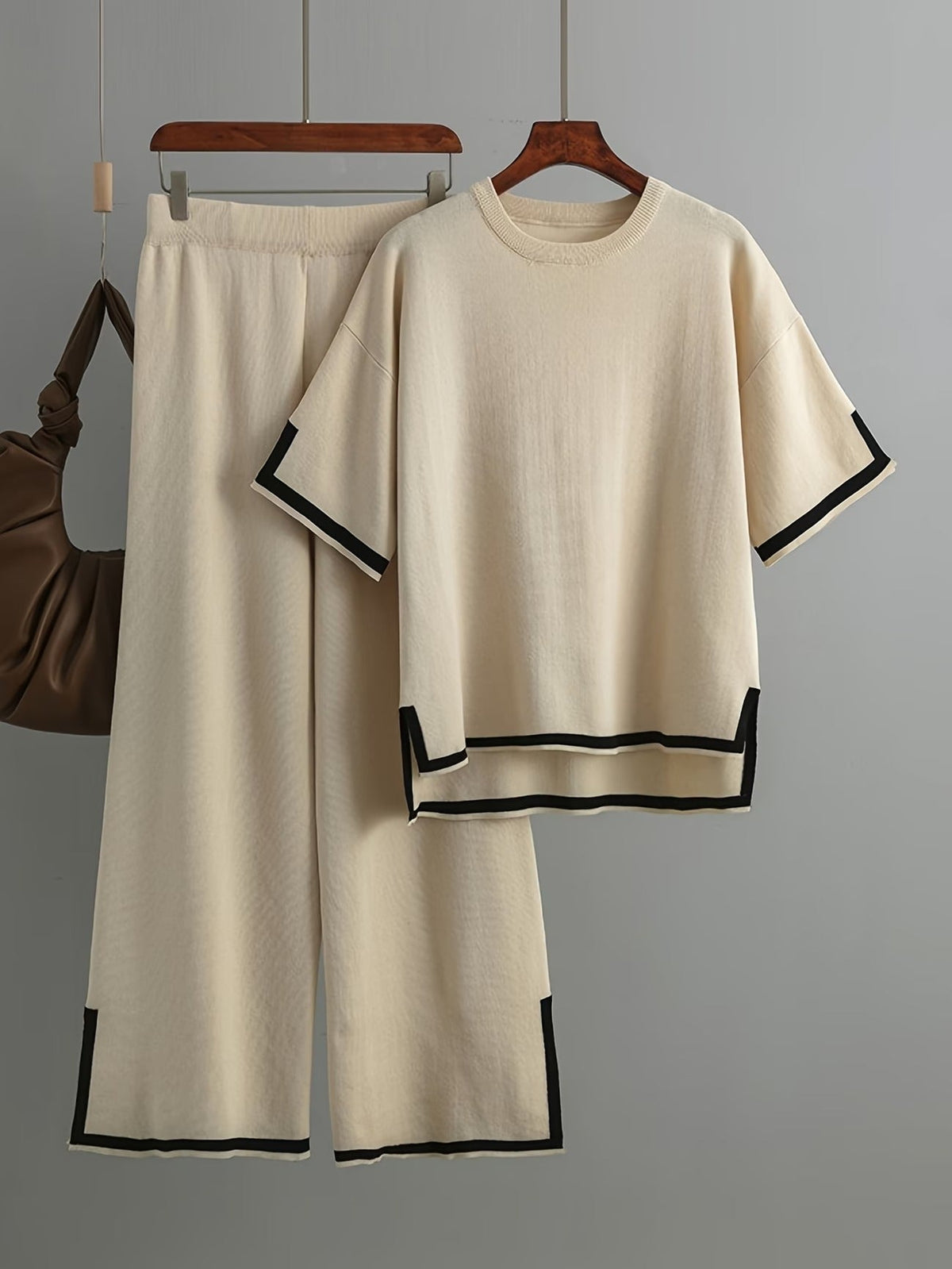 Elegant Contrast Two-Piece Set – Split Design Top & High-Waist Wide-Leg Pants for Women