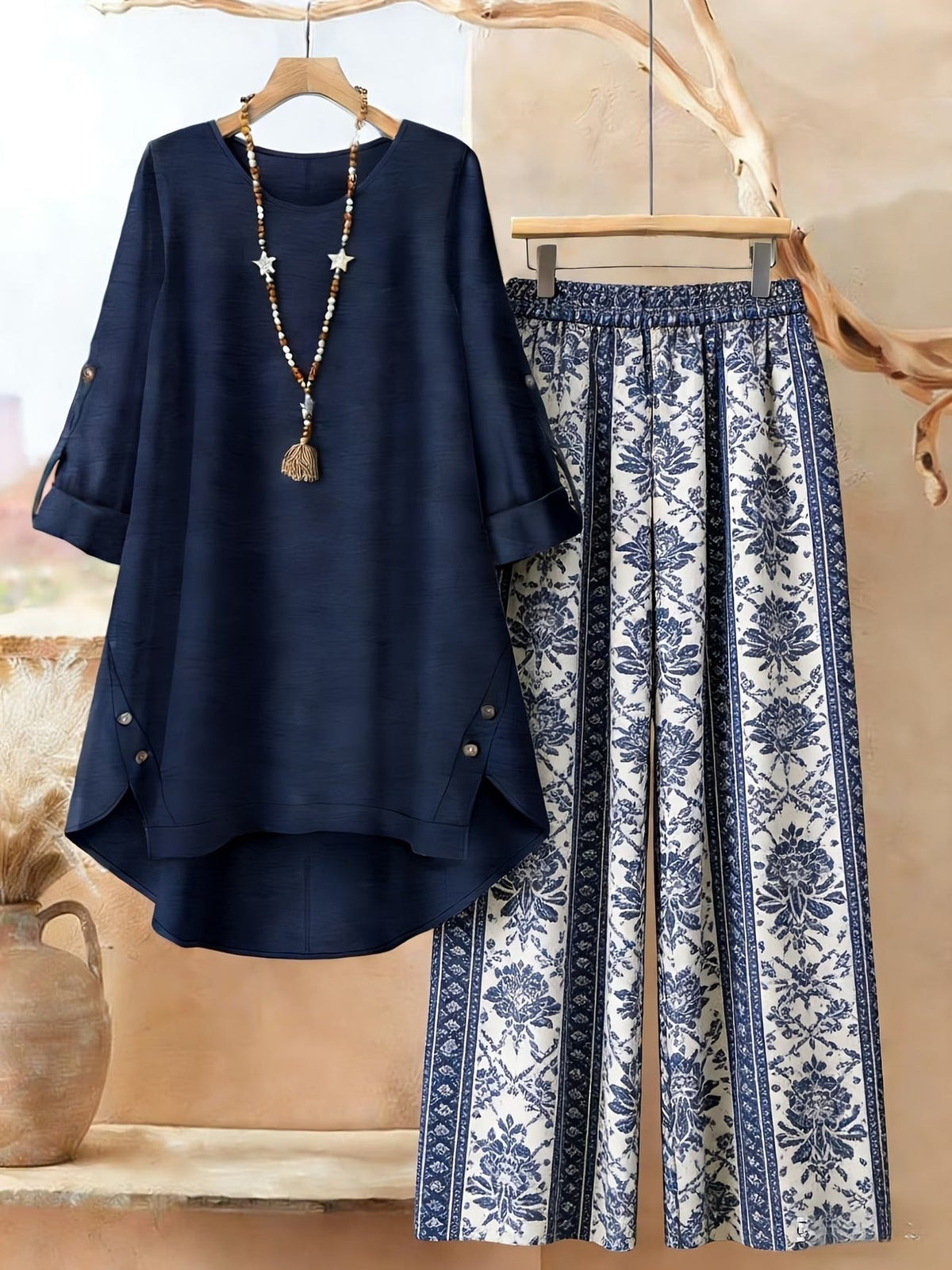 Plus Size Retro Print Two-Piece Set – Casual Long Sleeve Top & Comfortable Pants Outfit for Women