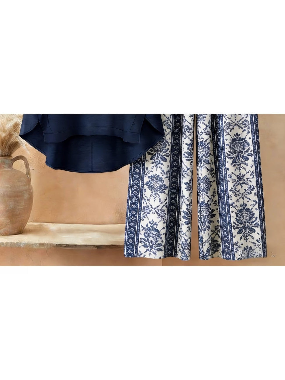 Plus Size Retro Print Two-Piece Set – Casual Long Sleeve Top & Comfortable Pants Outfit for Women