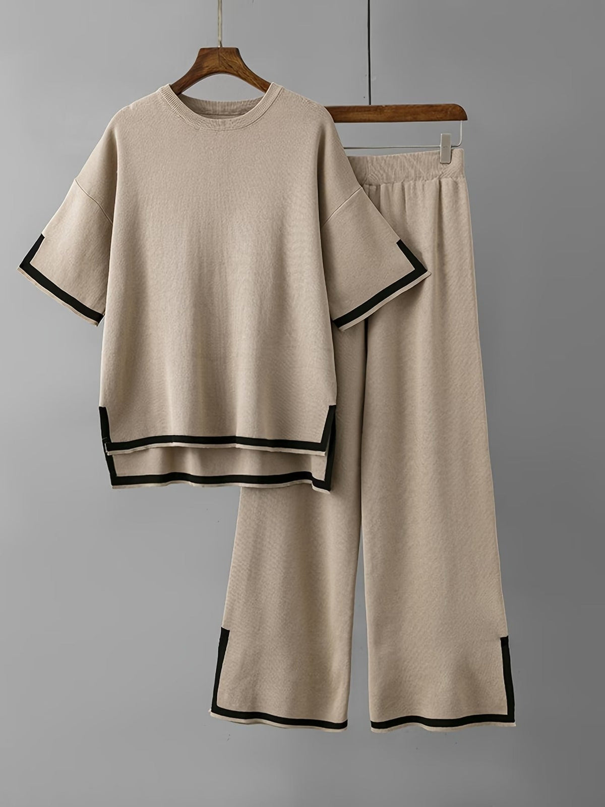 Elegant Contrast Two-Piece Set – Split Design Top & High-Waist Wide-Leg Pants for Women