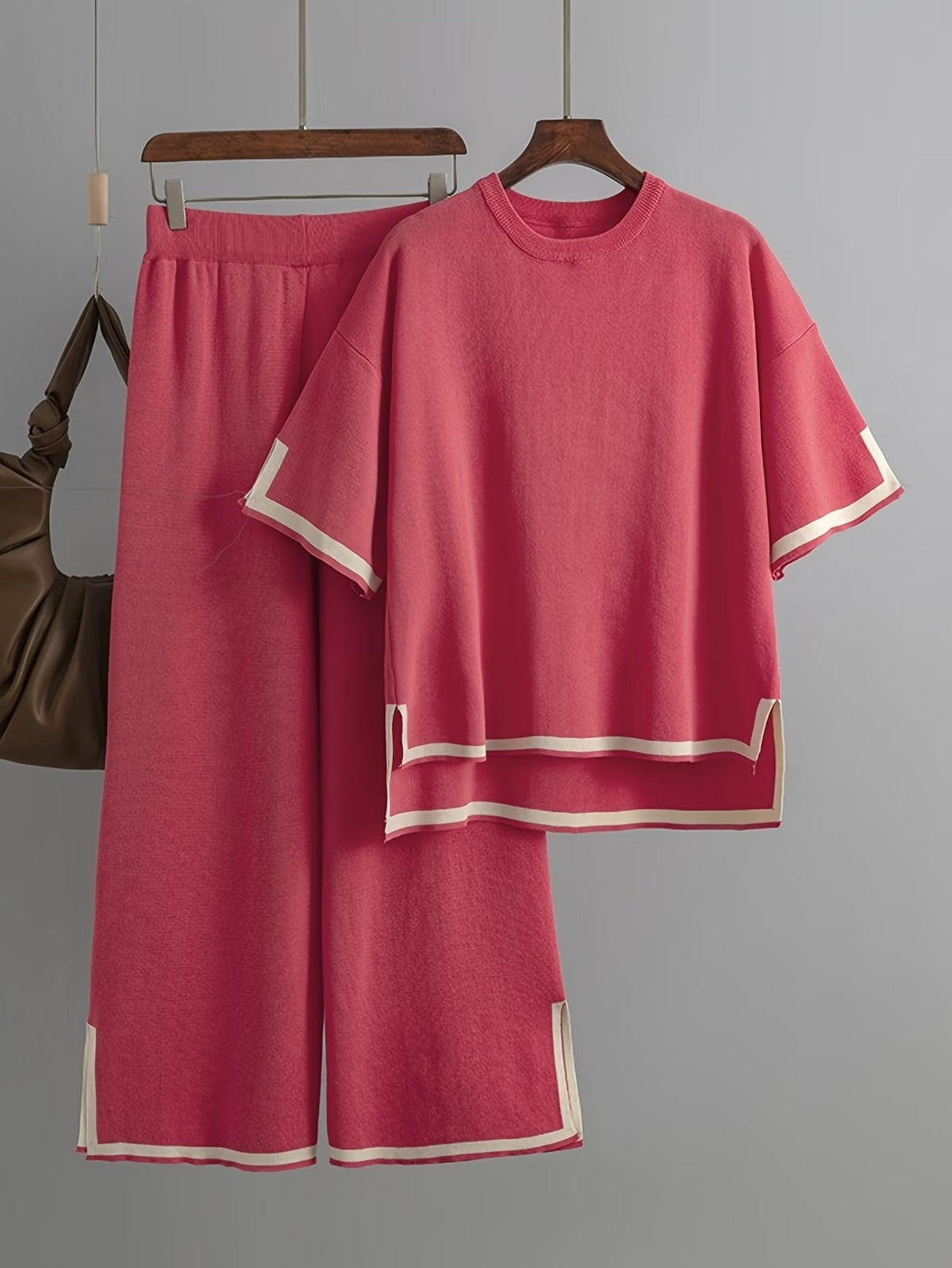 Elegant Contrast Two-Piece Set – Split Design Top & High-Waist Wide-Leg Pants for Women