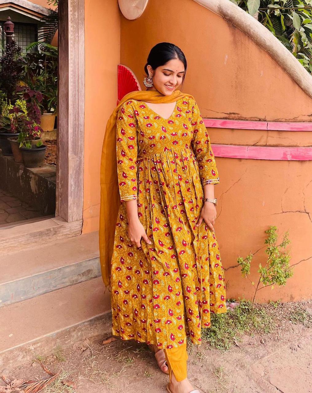 Sanganeri Print Anarkali Suit Set in Cotton