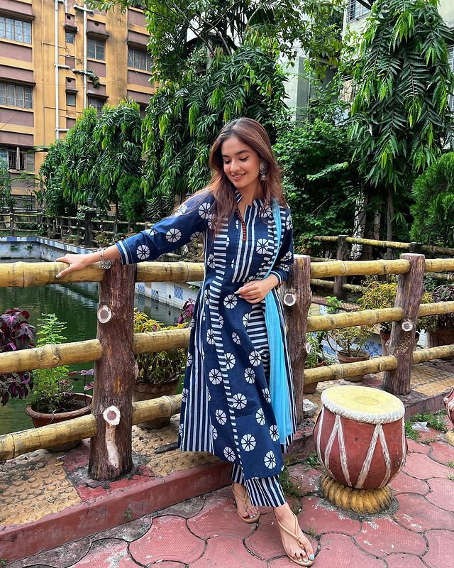 Cotton 3-Piece Ensemble with Button Work – Kurta, Pant, and Dupatta Set