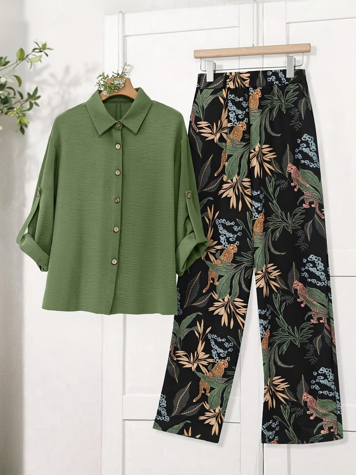 Women’s Floral Long-Sleeve Shirt with Printed Pants – Stylish Two-Piece Everyday Outfit (With Tie & Button Details)