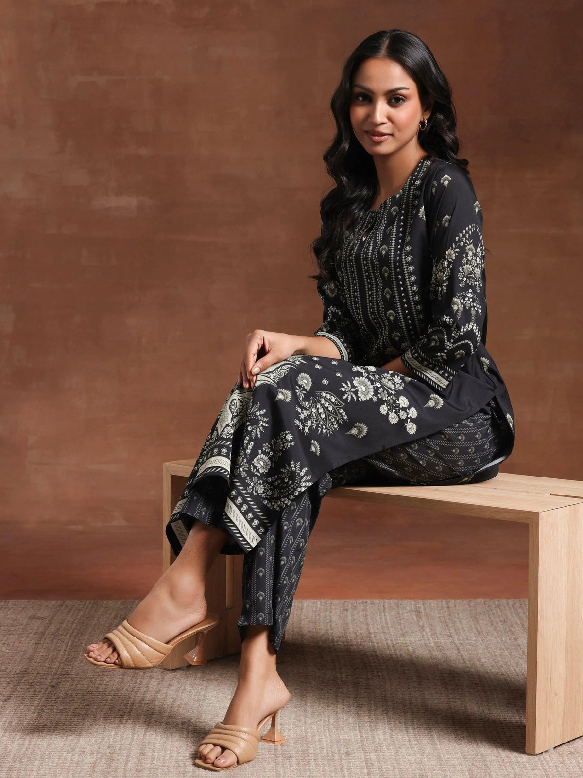 Anouk Black Printed Crepe Straight Kurta Set