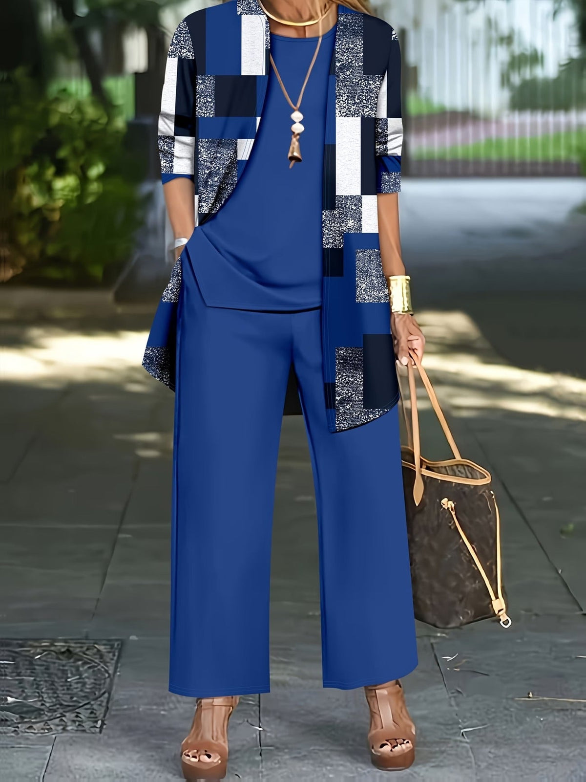 Elegant Printed Cardigan Jacket with Solid Inner Vest & Casual Long Pants – Stylish 3-Piece Women’s Set