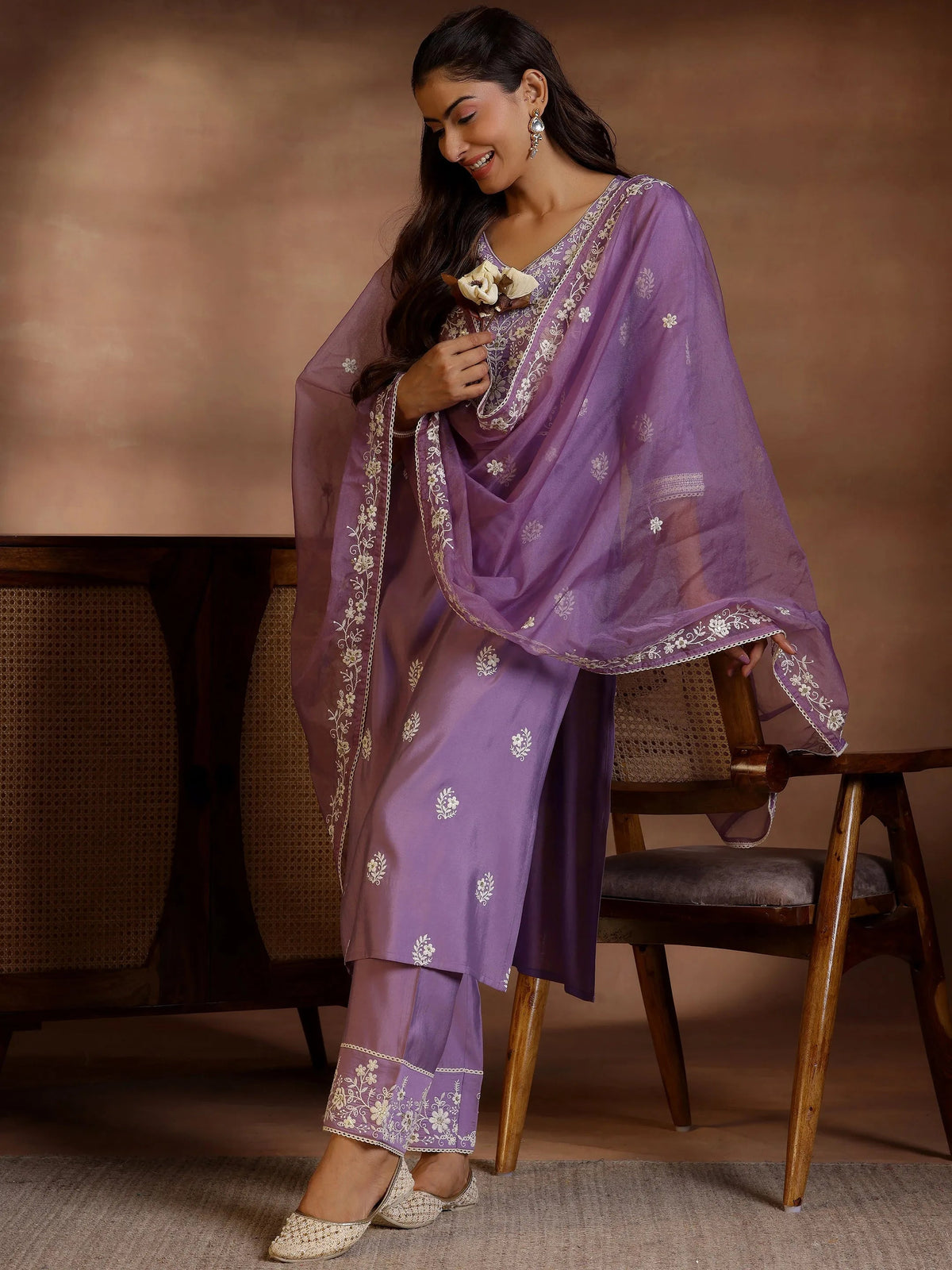Anouk Mauve Embroidered Silk Blend Straight Suit With Dupatta