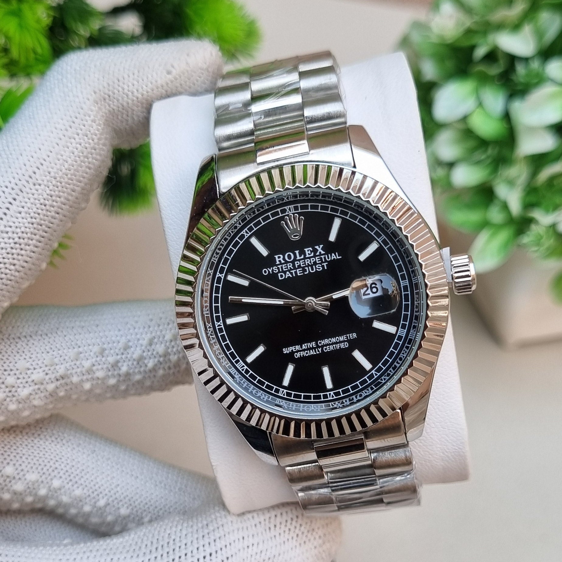 Role_x Date Just Silver/Black Watch