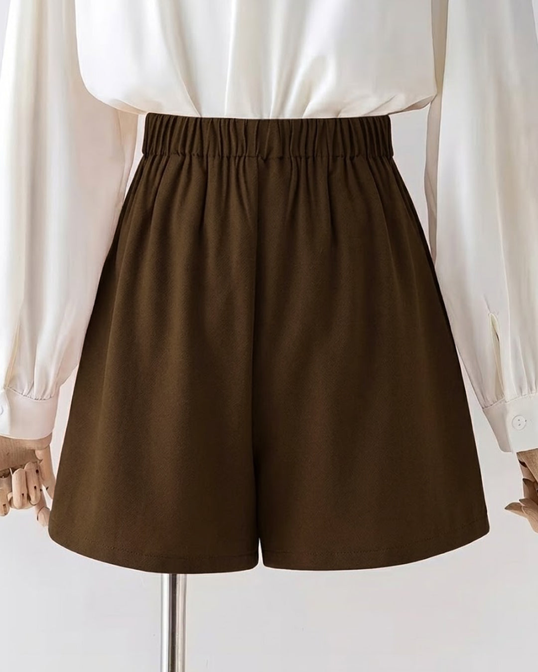 High Waist Pleated Shorts in Coco