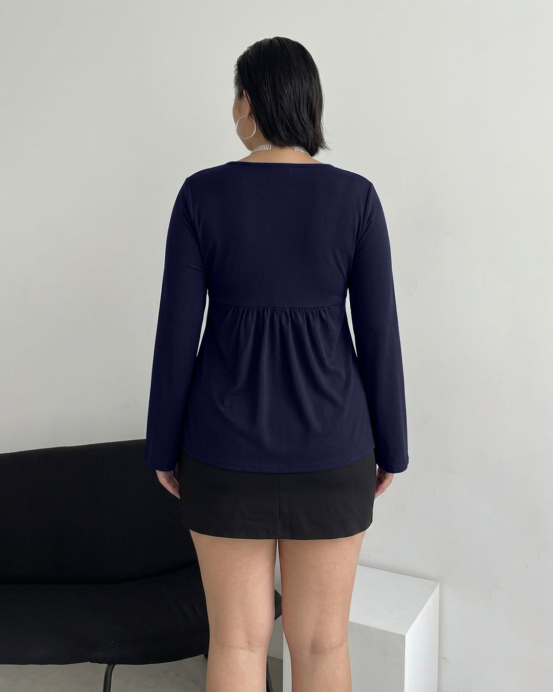 Ruched Sweetheart Neck Full Sleeve Top Curve And Plus in Navy Blue