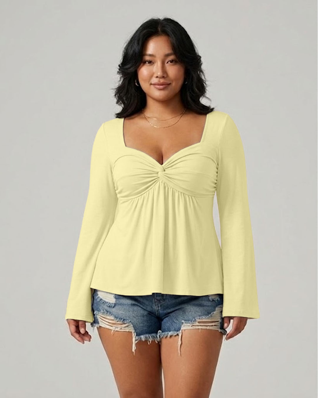 Ruched Sweetheart Neck Full Sleeve Top Curve And Plus in Vanilla
