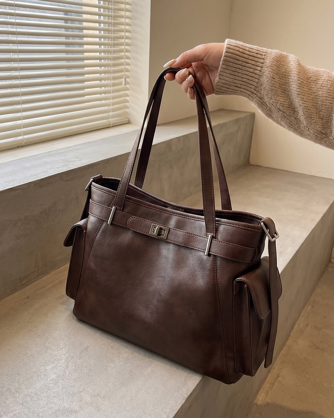 Adjustable Strap Shoulder Bag in Espresso Brown