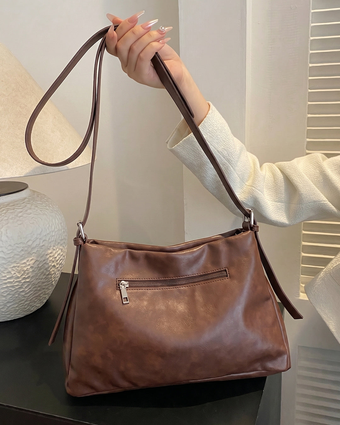 Relaxed Fit Minimal Shoulder Bag in Chocolate Brown