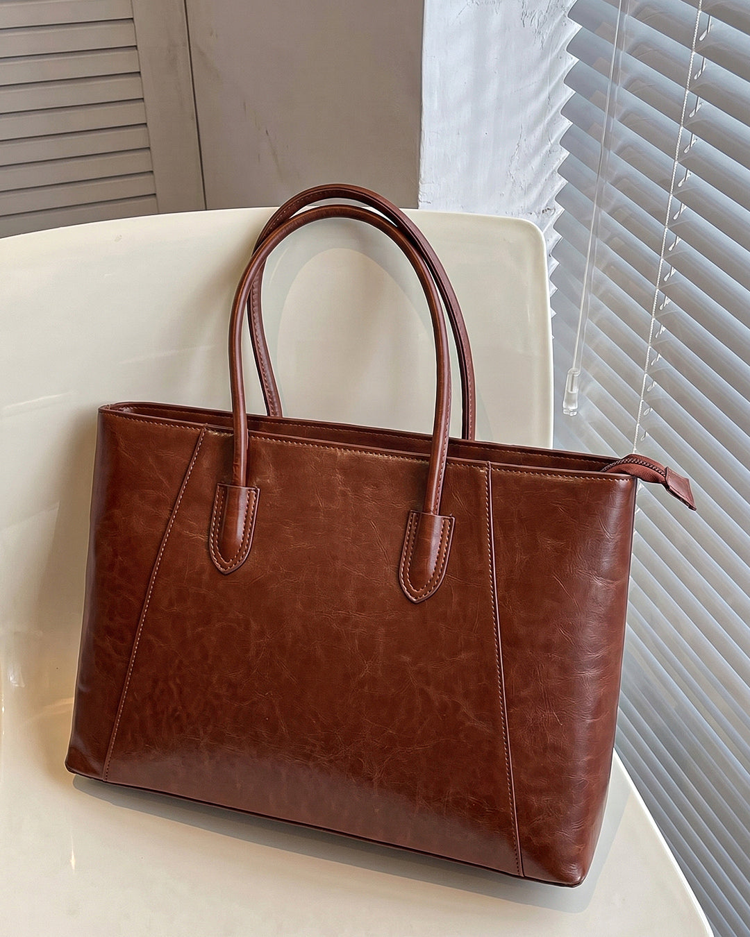 Tailored Faux Tote Vintage Bag in Tan Brown
