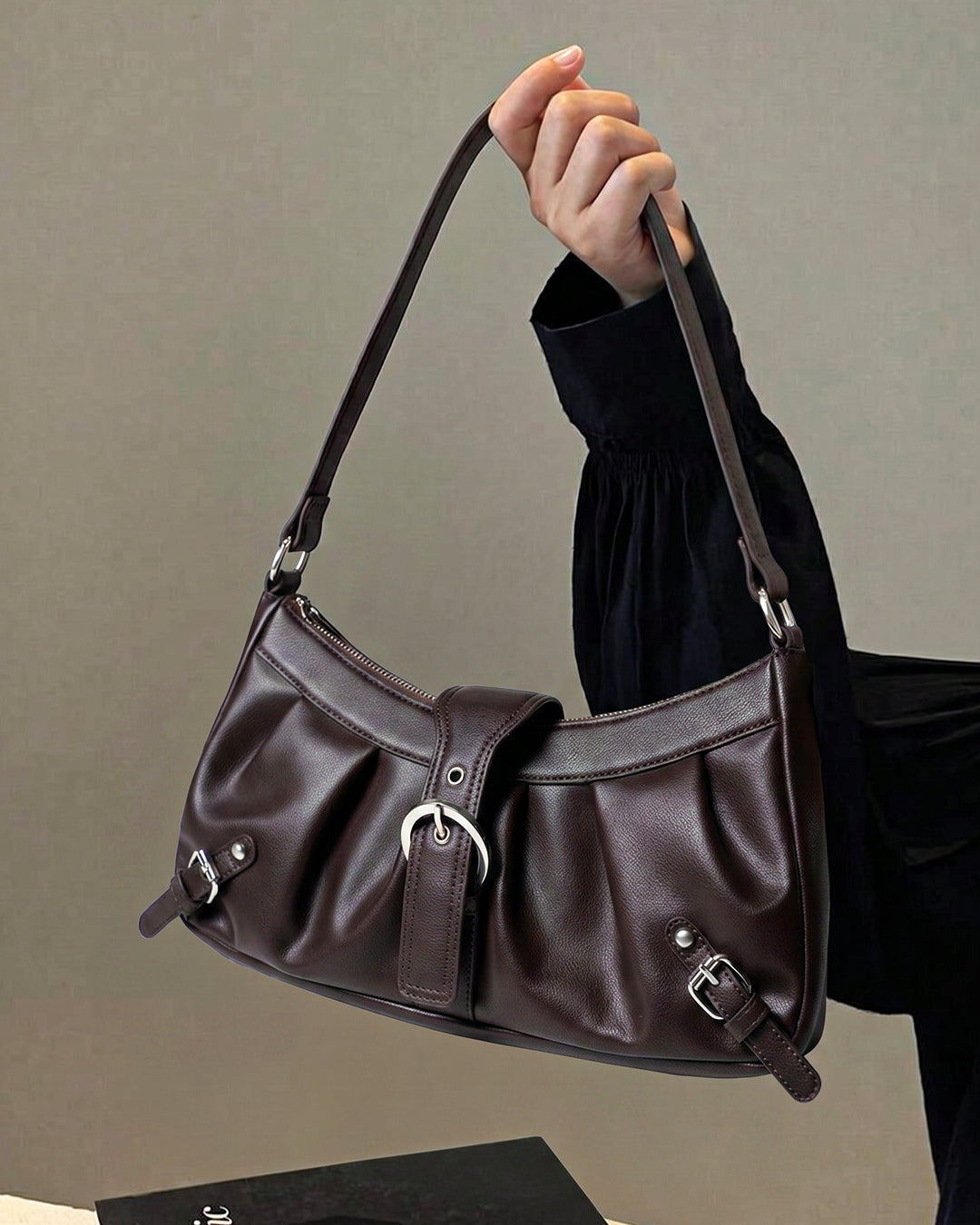 Pleated Zip Closure Shoulder Bag in Cocoa Brown