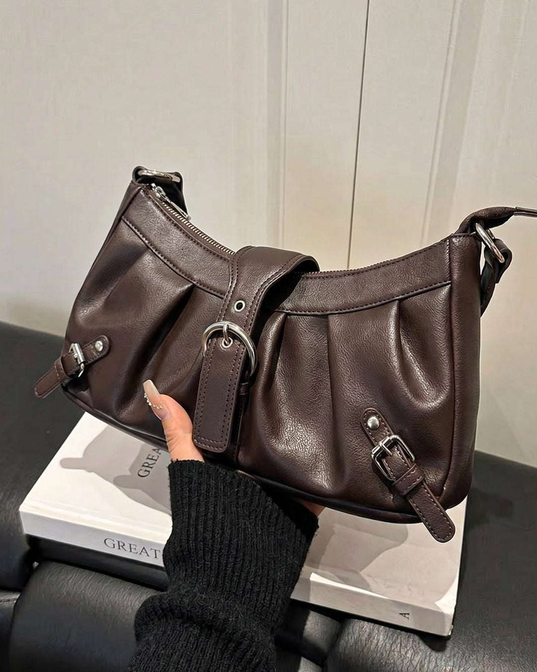 Pleated Zip Closure Shoulder Bag in Cocoa Brown