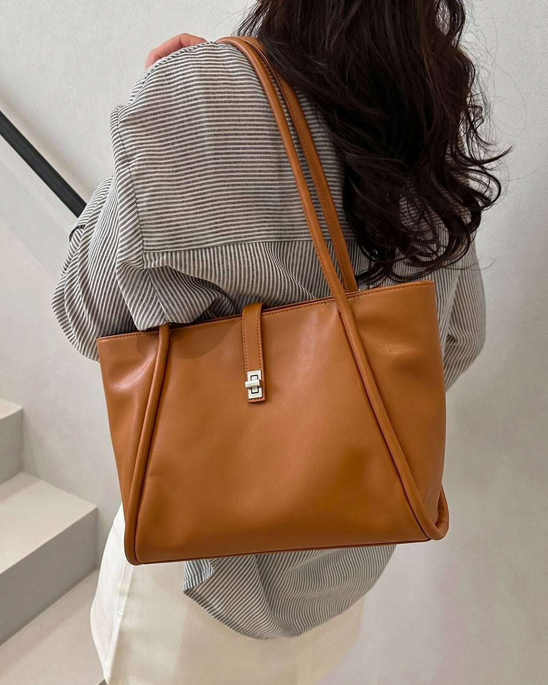 Minimalist Turn Lock Tote Bag in Rust Brown