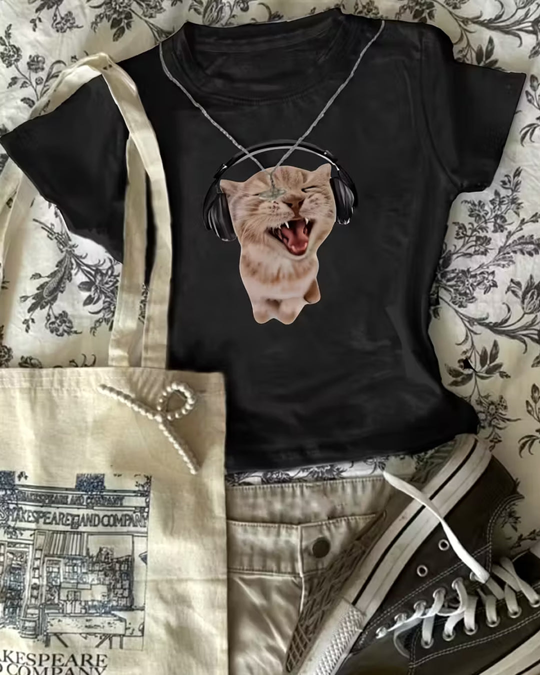 Playful Cat Graphic T-Shirt in Classic Black