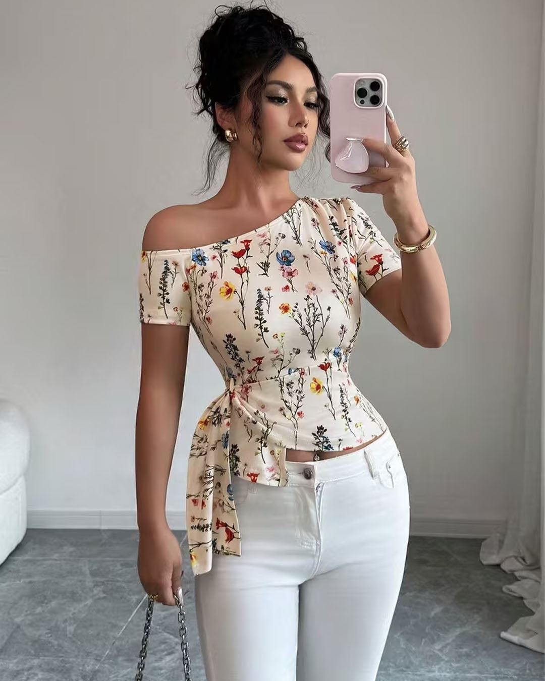 Floral Side Knot Short Sleeve Top in Cream