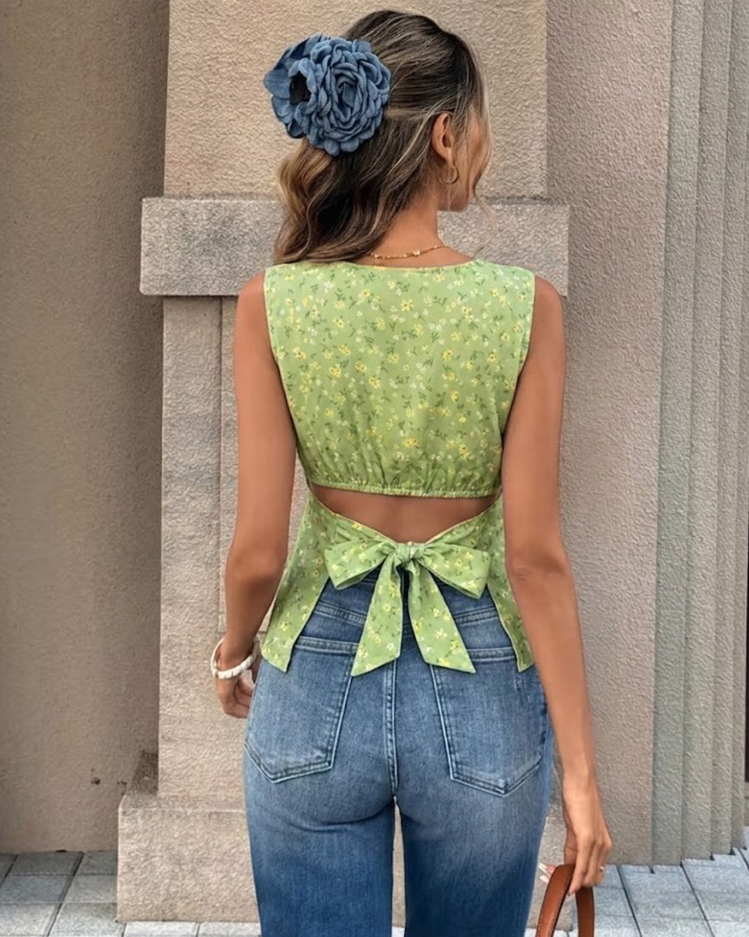 Floral Open Back Tie Sleeveless Top in Light Green