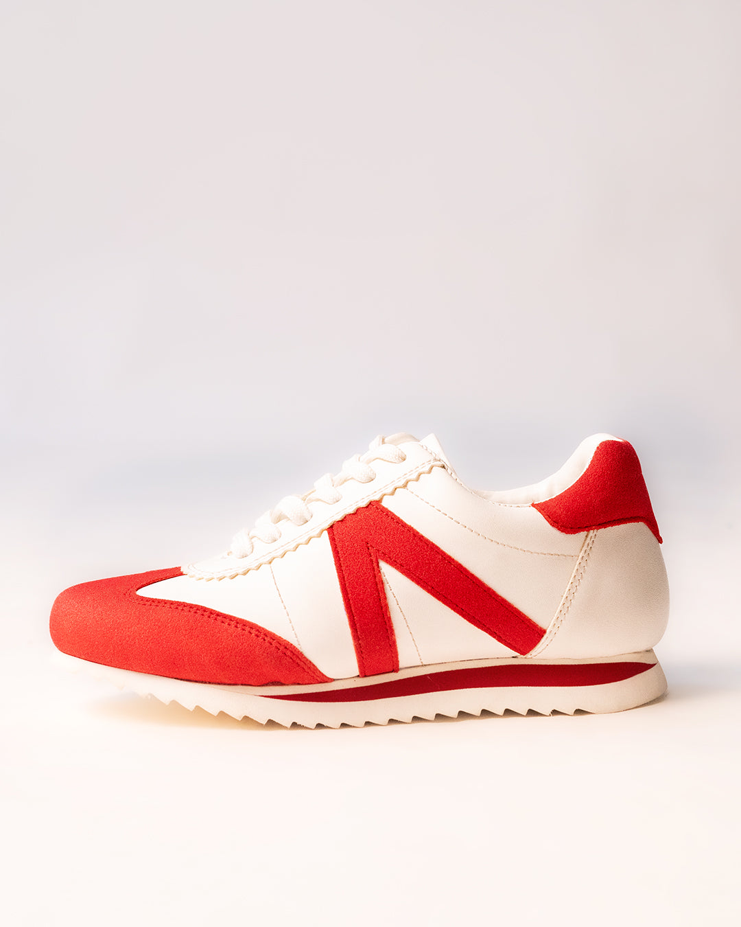 Suede Panel Casual Sneakers in Classic white and Classic Red