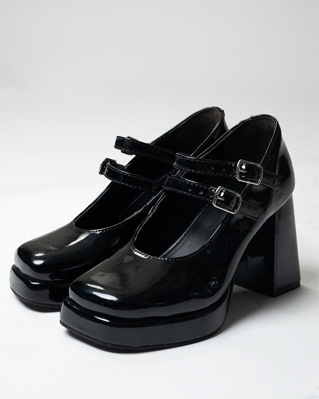 Double Strap Mary Jane Block Heels in Black