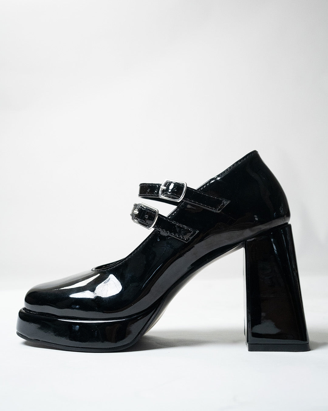Double Strap Mary Jane Block Heels in Black