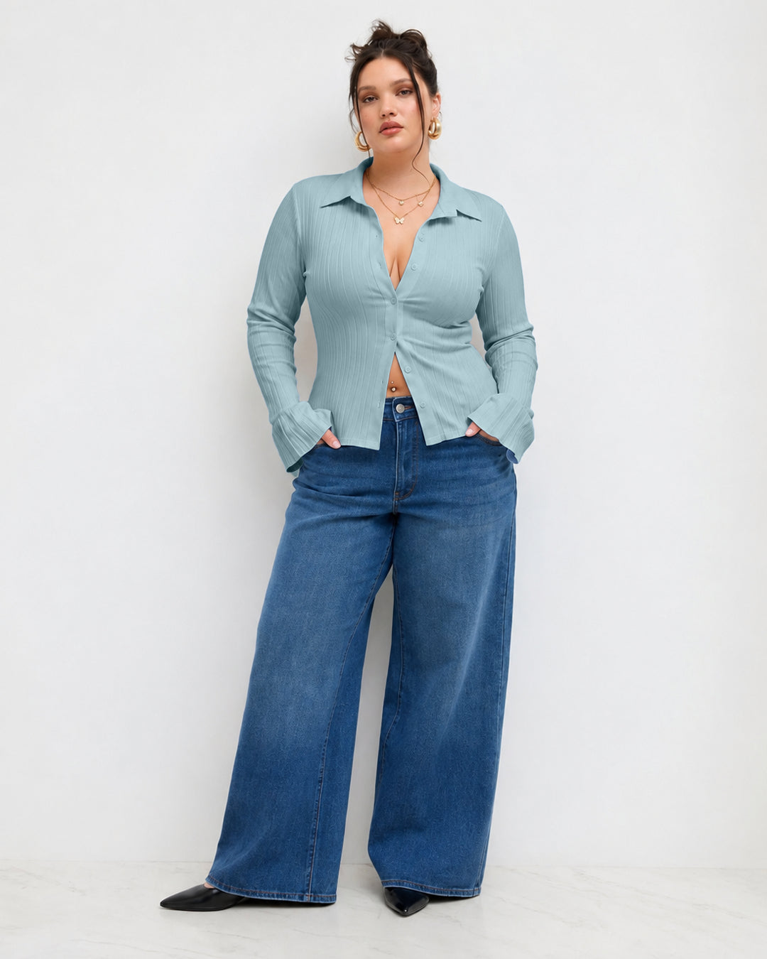 Tailored V-Neck Peplum Top Curve & Plus in Powder Blue
