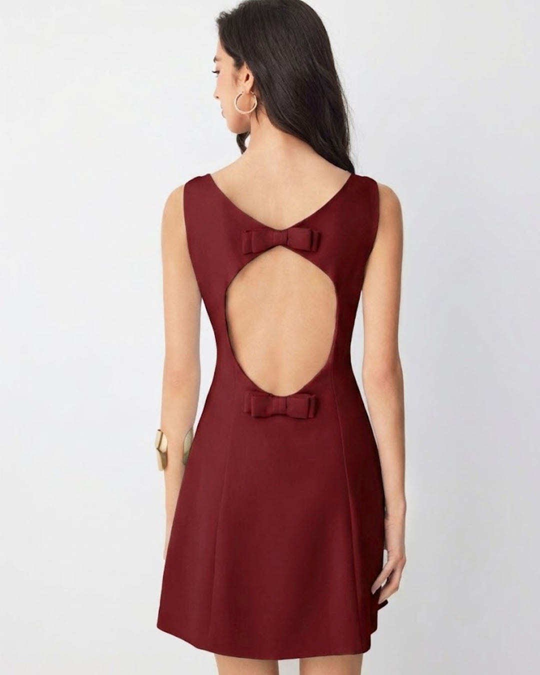Bow Detail Fitted Mini Dress in Burgundy