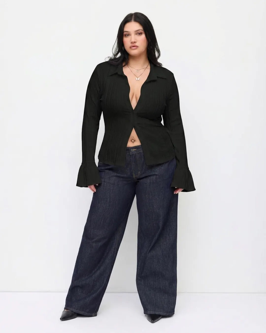 Collared Button Front Shirt Curve and Plus in Classic Black