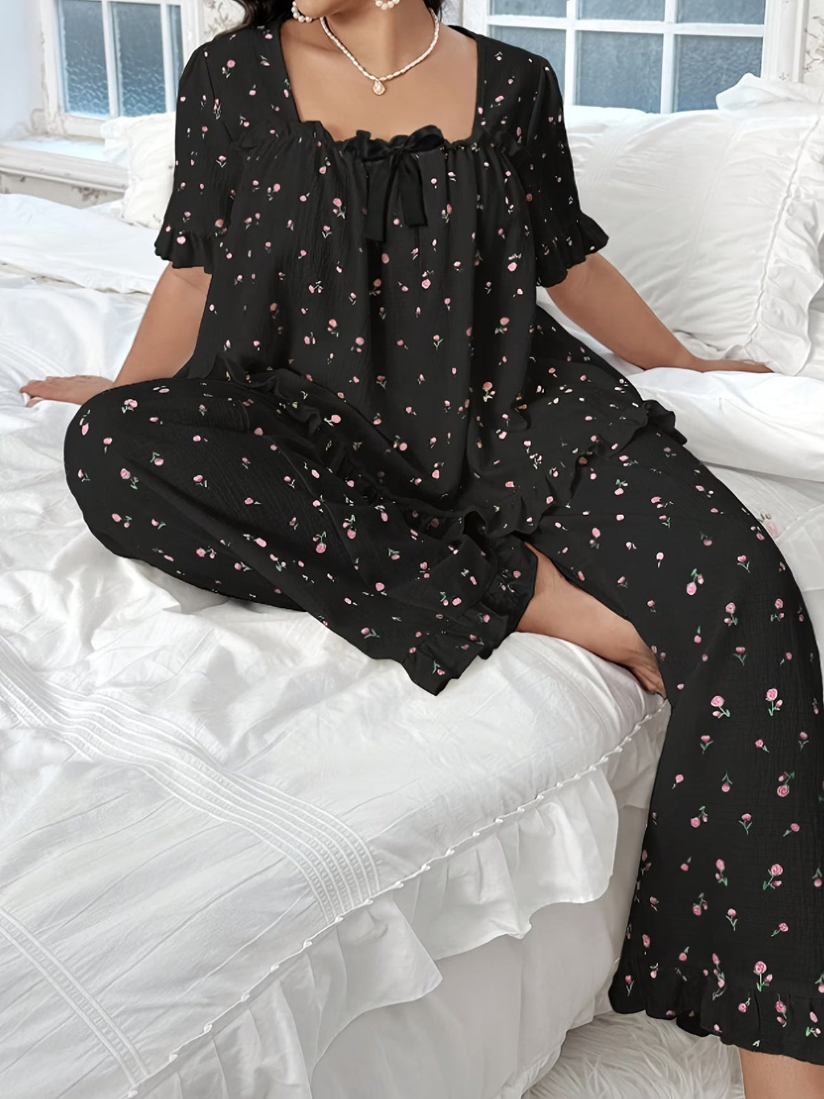 Chic Bow Print Lounge Co-Ord Set