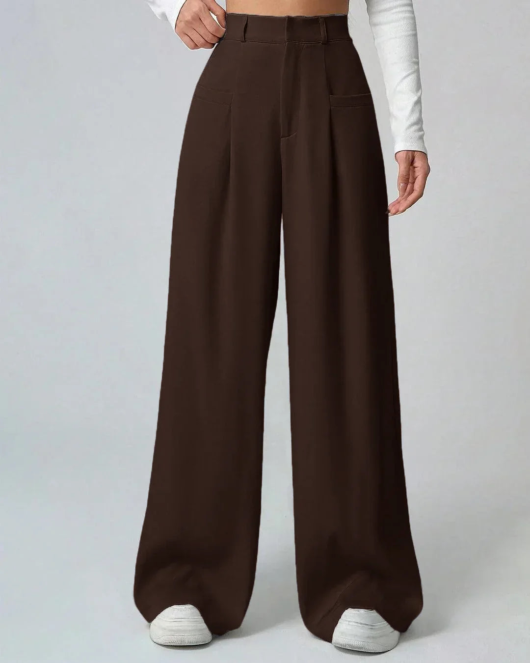 High-Waist Pleated Wide-Leg Trouser in Coco