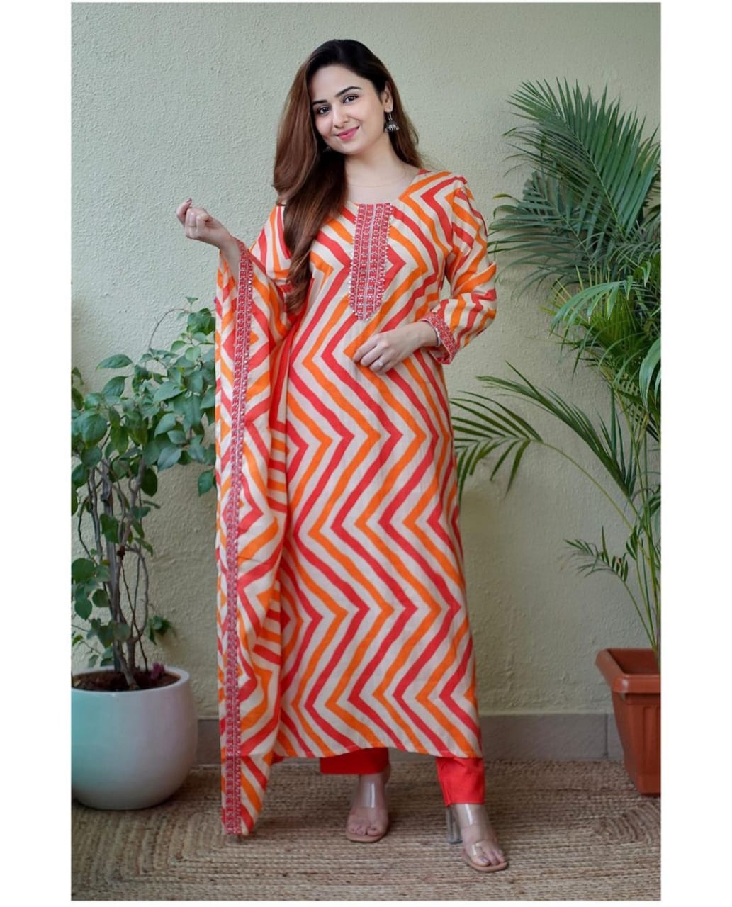 Zigzag Rayon Kaftan Kurta Set with Embroidery