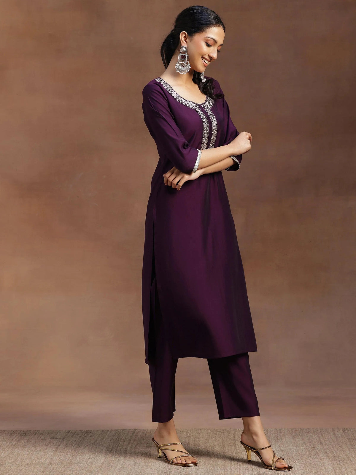 Anouk Purple Embroidered Silk Blend Straight Suit With Dupatta