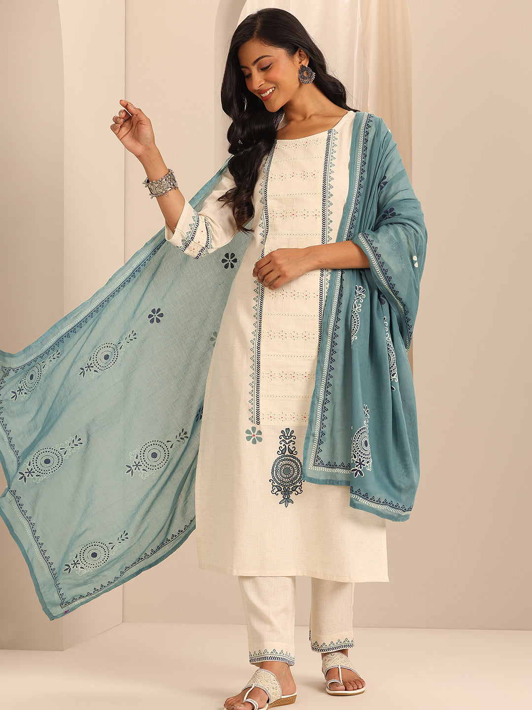 Anouk Off White Printed Cotton Blend Straight Suit Set With Dupatta