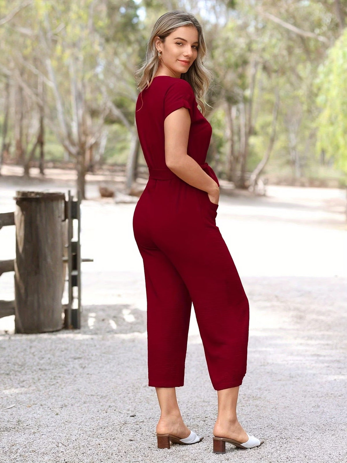 Elegant Button-Front V-Neck Jumpsuit – Short Sleeve Belted Spring & Summer Outfit for Women