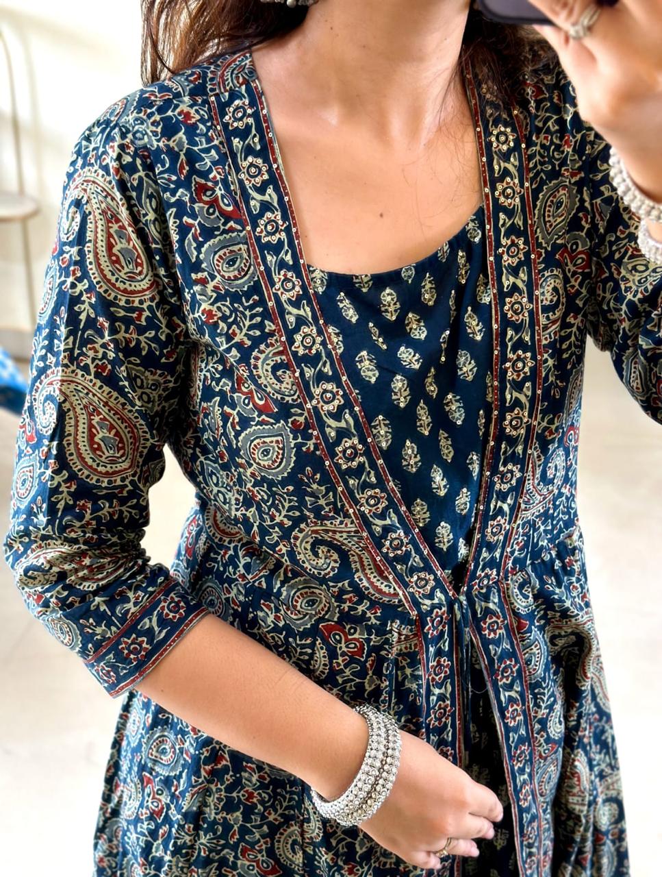 Women's Anarkali Kurta Set with Printed Cotton Fabric & Tassel Detail – 3-Piece Suit