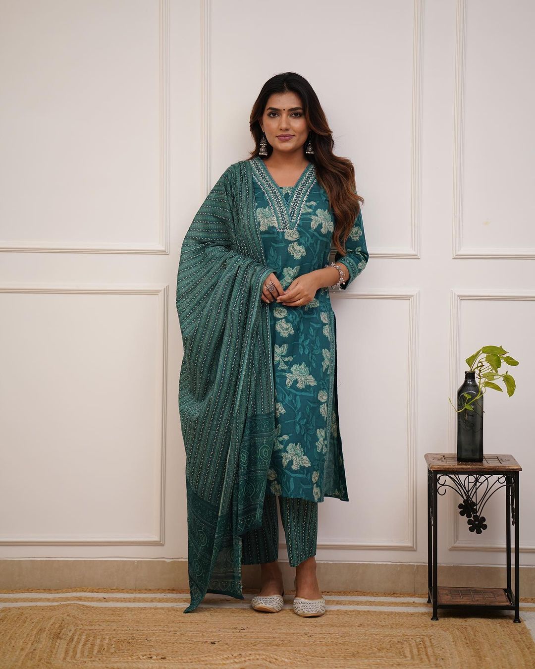 Cotton Kurta Set with Moti & Lace Embellishments