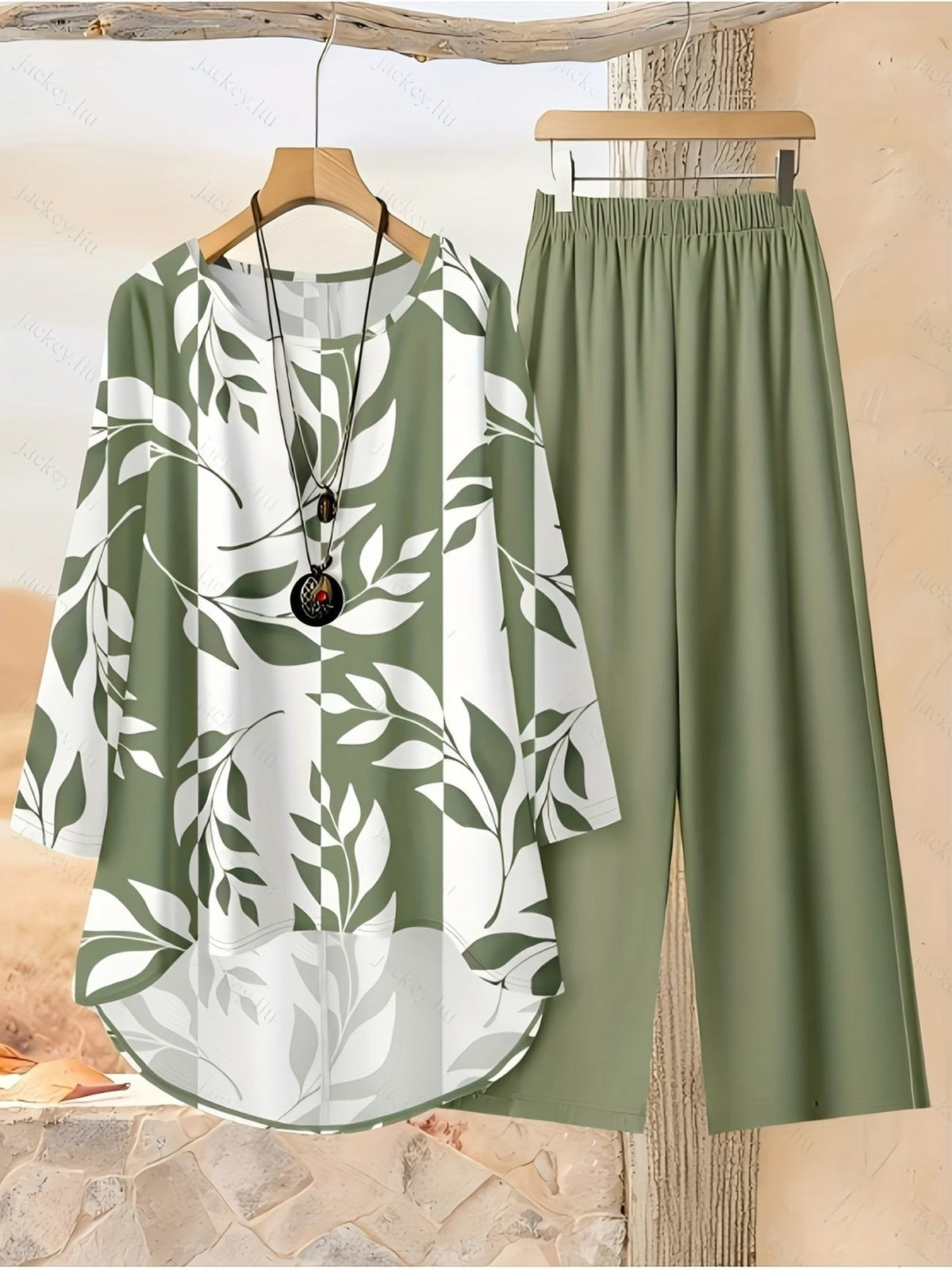 Loose Fit Irregular Print High-Low Hem Top with Solid Pants – Women’s Casual Two-Piece Outfit