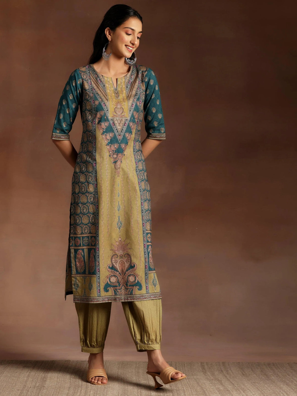 Anouk Multicoloured Printed Crepe Straight Suit With Dupatta