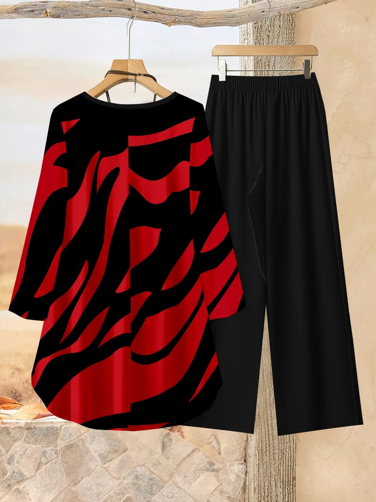Loose Fit Irregular Print High-Low Hem Top with Solid Pants – Women’s Casual Two-Piece Outfit