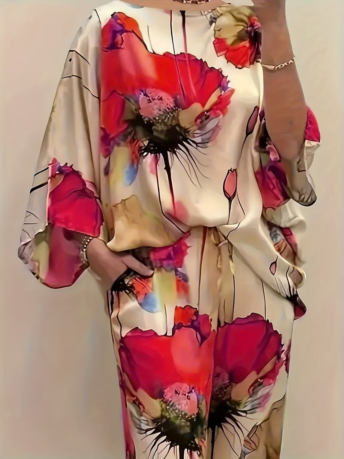 Plus Size Women’s Satin Floral Co-Ord Set – Round Neck Top with Elastic Waist Wide-Leg Pants | Elegant & Comfortable Two-Piece Outfit